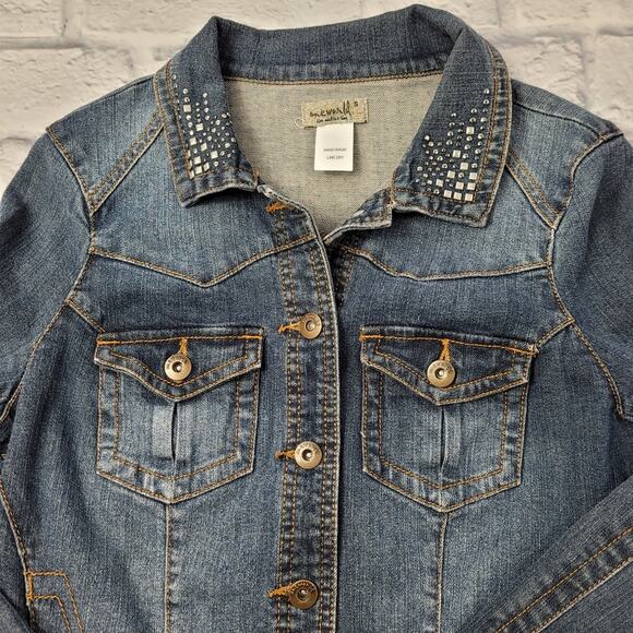 Upcycled Embellished One World Retro Comic Panel Denim Jacket size Small - Picture 4 of 12